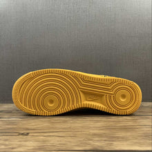 Cargar imagen en el visor de la galería, Air Force 1 07 OW University Gold DD1876-700