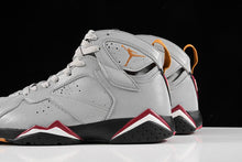 Cargar imagen en el visor de la galería, Air Jordan 7 Retro Reflections of a Champion Silver Cardinal Red-Black