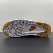 Cargar imagen en el visor de la galería, Air Jordan 4 Retro SP Sail White-Pine Green x Nike SB DR5415-103