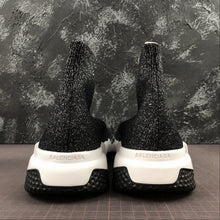 Cargar imagen en el visor de la galería, Balenciaga Triple Speed Negras