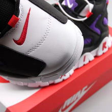 Cargar imagen en el visor de la galería, Air Barrage Mid QS Black White Purple CD9329-001