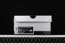 Cargar imagen en el visor de la galería, Dunk High Premium SB Metallic Silver Hyper Green 313171-039