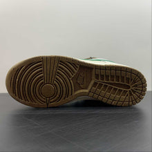Cargar imagen en el visor de la galería, Dunk Low SE Summit White Phantom-Cinnabar