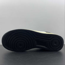 Cargar imagen en el visor de la galería, Air Force 1 07 LV8 “GoodBye 82” Black White DO5220-168