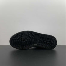 Cargar imagen en el visor de la galería, Air Jordan 1 Low SE White 553560-164