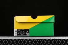 Cargar imagen en el visor de la galería, SB Dunk High Pro Doraemon White Blue Red CI2692-400