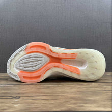 Cargar imagen en el visor de la galería, Adidas UltraBoost 22 White Light Blue GY6227