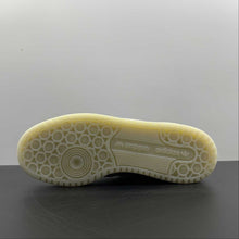 Cargar imagen en el visor de la galería, Adidas Forum 84 Low Satin Triple White H68194