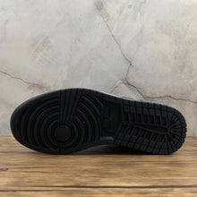 Cargar imagen en el visor de la galería, Air Jordan 1 Retro High OG x Spike Lee Fort Greene (2020) 705588 550