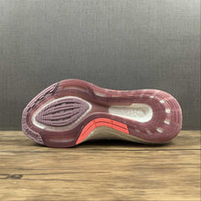 Cargar imagen en el visor de la galería, Adidas UltraBoost 22 Light Pink Dark Taupe GX5588