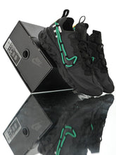 Cargar imagen en el visor de la galería, React Element 55 CPFM Smiley Face JDI Black Neon Hook