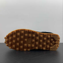 Cargar imagen en el visor de la galería, DayBreak Black White CK2351-001