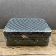 Cargar imagen en el visor de la galería, Air Jordan 1 High OG SE NRG OW Louis Vuitton Black Steel Grey Grid AO0818-001