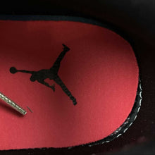 Cargar imagen en el visor de la galería, Air Jordan 1 Low Black Siren Red White DC0774-004