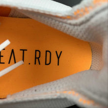 Cargar imagen en el visor de la galería, Adidas UltraBoost 22 White Orange