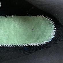 Cargar imagen en el visor de la galería, SB Blazer Low x Kevin Bradley Heaven