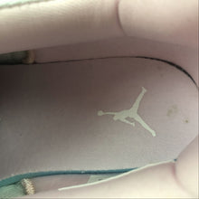 Cargar imagen en el visor de la galería, Air Jordan Legacy 312 Low GS White Black Pink CD7069-106