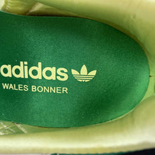 Cargar imagen en el visor de la galería, Adidas Samba Wales Bonner Cream Green Gum GY4344