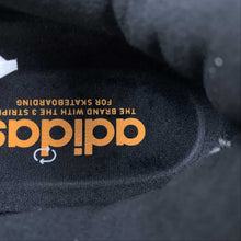 Cargar imagen en el visor de la galería, Adidas Adimatic Jamal Smith Black Orange Rush GX8976