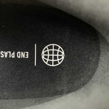 Cargar imagen en el visor de la galería, Adidas PureBoost 21 Black White