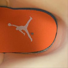 Cargar imagen en el visor de la galería, Air Jordan 1 Mid SE CRAFT White Neutral Grey-Phantom (2022) DM9652-100