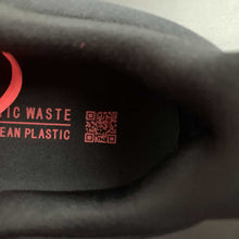 Cargar imagen en el visor de la galería, Adidas Solar Glide 5 Black Red H01162