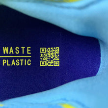 Cargar imagen en el visor de la galería, Adidas UltraBoost 22 Yellow Legind Skyrus