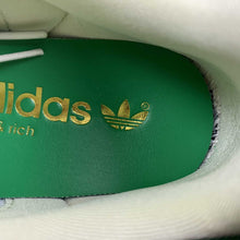 Cargar imagen en el visor de la galería, Adidas Samba OG Sporty and Rich White Green HQ6075