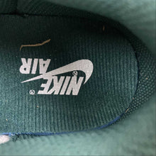 Cargar imagen en el visor de la galería, Air Jordan 1 Retro Low OG SP “Travis Scott” Black Green Barb DM7866-801