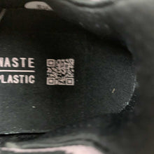 Cargar imagen en el visor de la galería, Adidas UltraBoost 22 “Black Legacy Purple” Black Black