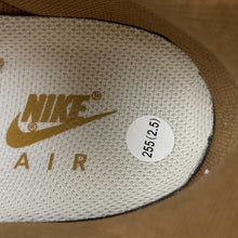 Cargar imagen en el visor de la galería, Air Force 1 07 LV8 2 White Brown CW3388-204