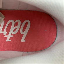 Cargar imagen en el visor de la galería, Blazer Low 77 Vintage “Be True” White Pink DD3034-100
