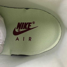 Cargar imagen en el visor de la galería, Air More Uptempo Light Bone Dark Beetroot DX8955-001