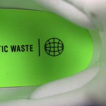 Cargar imagen en el visor de la galería, Adidas PureBoost 22 White Beam Green