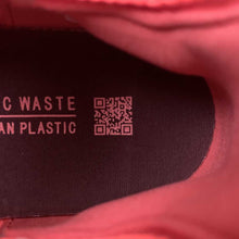 Cargar imagen en el visor de la galería, Adidas UltraBoost 22 Red Brown GX5462