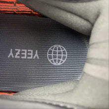 Cargar imagen en el visor de la galería, Adidas Yeezy Boost 350 V2 Carbel Stegry Solred HQ7045