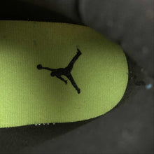 Cargar imagen en el visor de la galería, Air Jordan 1 Low SE (GS) Black White-Team Orange DJ6252-038
