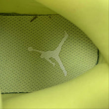 Cargar imagen en el visor de la galería, Air Jordan 1 Low Yellow White DC0774-007
