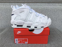 Cargar imagen en el visor de la galería, Air More Uptempo White Mignight Navy-White DH9719-100
