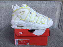 Cargar imagen en el visor de la galería, Air More Uptempo Summit White Opti Yellow DM3035 100
