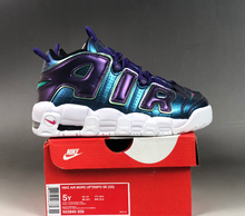 Cargar imagen en el visor de la galería, Air More Uptempo SE GS Court Purple Rush Pink 922845-500
