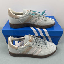 Cargar imagen en el visor de la galería, Adidas Handball Spezial Kith Classics Amazon Green Tan Gum IH2623
