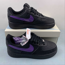 Cargar imagen en el visor de la galería, Air Force 1 07 Low Black Purple CW2288-014
