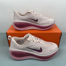 Cargar imagen en el visor de la galería, Nike Zoom Vomero PLUS Sweet Beet HV8154-602
