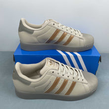 Cargar imagen en el visor de la galería, Adidas Superstar 2 Bliss Copper Metallic Putty Beige JR7355
