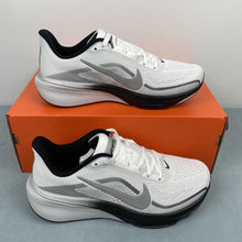 Cargar imagen en el visor de la galería, Air Zoom Pegasus 42 Summit White Black Metallic Silver II7210-100
