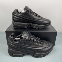 Cargar imagen en el visor de la galería, Supreme x Air Max 95 Lux Black CI0999-001

