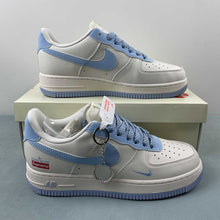 Cargar imagen en el visor de la galería, Supreme x Air Force 1 07 Low Red Beige Ice Blue BB9599-205
