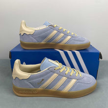 Cargar imagen en el visor de la galería, Adidas Gazelle Indoor Valentine&#39;s Day Glow Blue Crystal Sand JR8029
