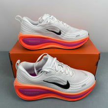 Cargar imagen en el visor de la galería, Nike Zoom Vomero PLUS White Fire Pink Hyper Crimson BlackH V8154-104
